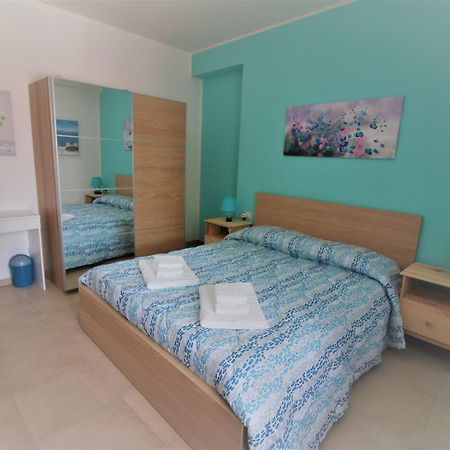 La Rosatea Bed & Breakfast มอนเรอาเล ภายนอก รูปภาพ