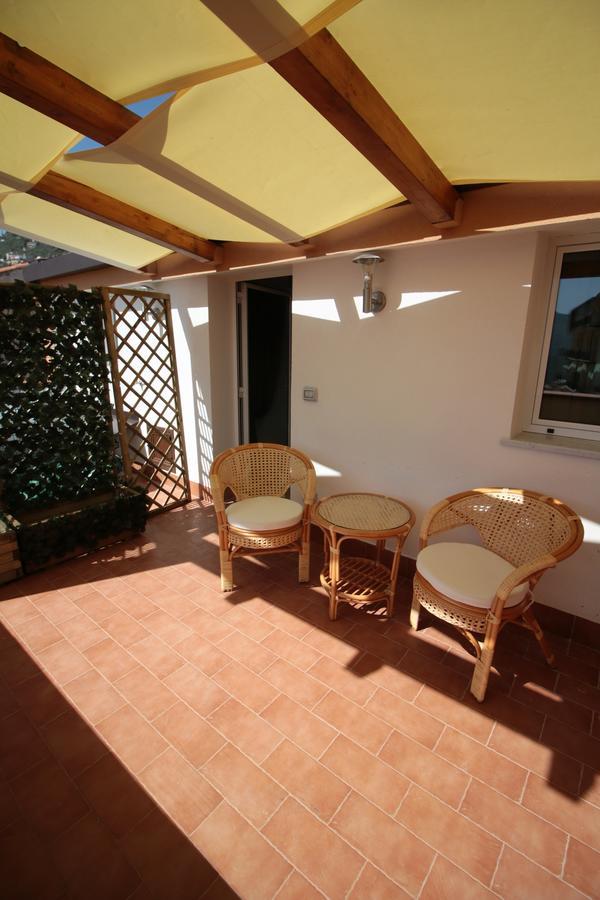 La Rosatea Bed & Breakfast มอนเรอาเล ภายนอก รูปภาพ