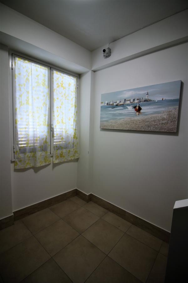 La Rosatea Bed & Breakfast มอนเรอาเล ภายนอก รูปภาพ